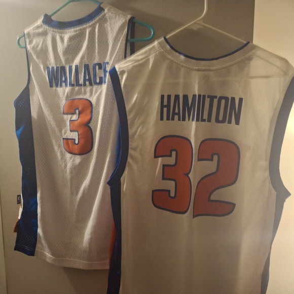 2 Detroit Pistons Jerseys - Picture 5 of 6